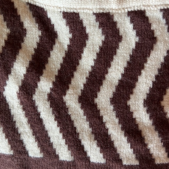 Brown/Tan Funky Halter Knit Vest - Picture 3 of 5